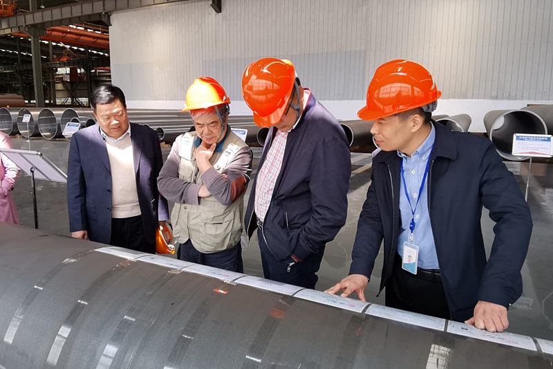 Group photo of customers